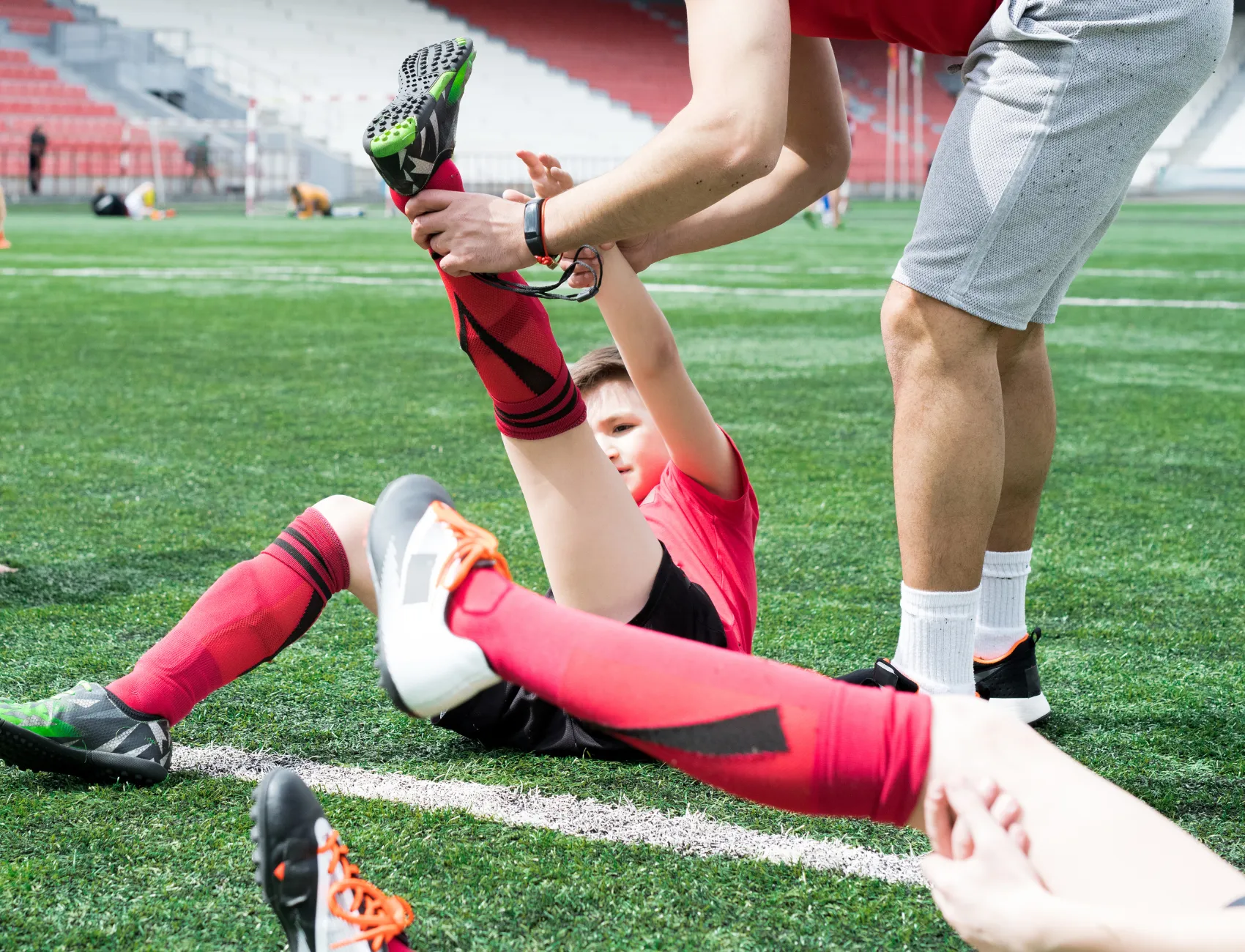 【姫路市の親御様へ】体が硬い子の特徴と原因とは?柔軟性不足がスポーツのパフォーマンスを下げる3つの理由